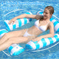 🌊✨ A csíkos úszóágy összecsukható és könnyen tárolható, így kényelmesen élvezheti a fürdőzést 🌞